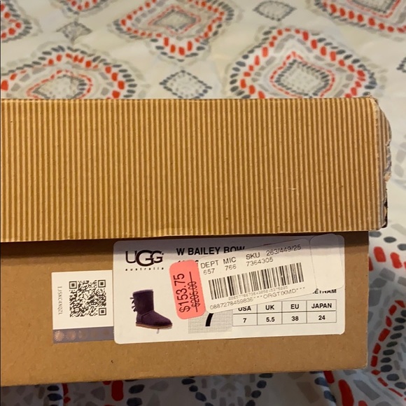 Purple UGGs - Picture 4 of 4